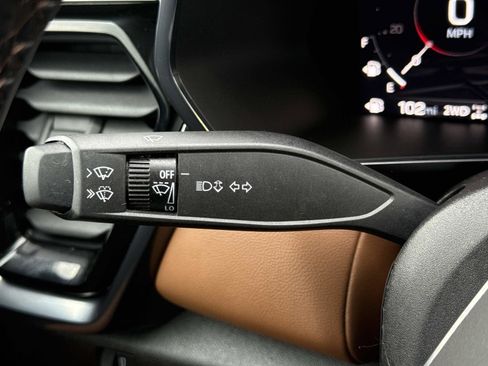 Used 2024 GMC Canyon AT4 w/ AT4 Premium Package image 9