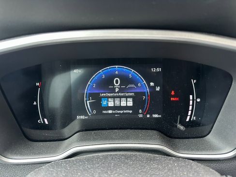 Used 2025 Toyota Corolla Cross XLE image 20