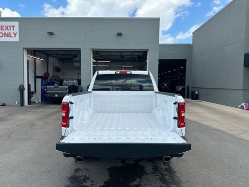 Used 2026 RAM 1500 4x4 Crew Cab image 24