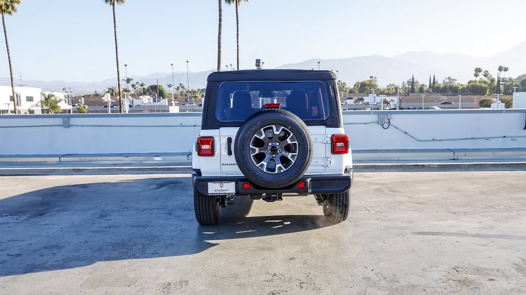 New 2026 Jeep Wrangler Unlimited Sahara AWD/4WD image 8