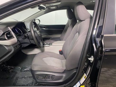 Used 2023 Toyota Camry LE image 10