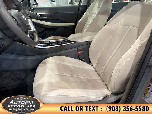 Used 2023 Hyundai Sonata SEL w/ Cargo Package image 10