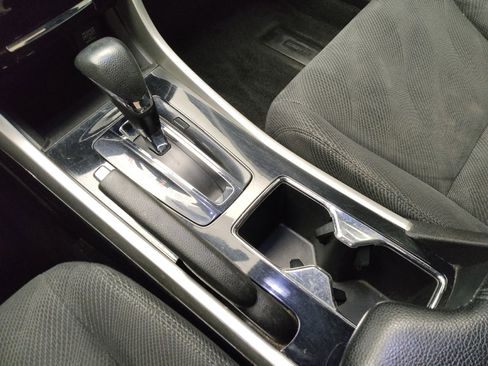 Used 2016 Honda Accord EX image 26