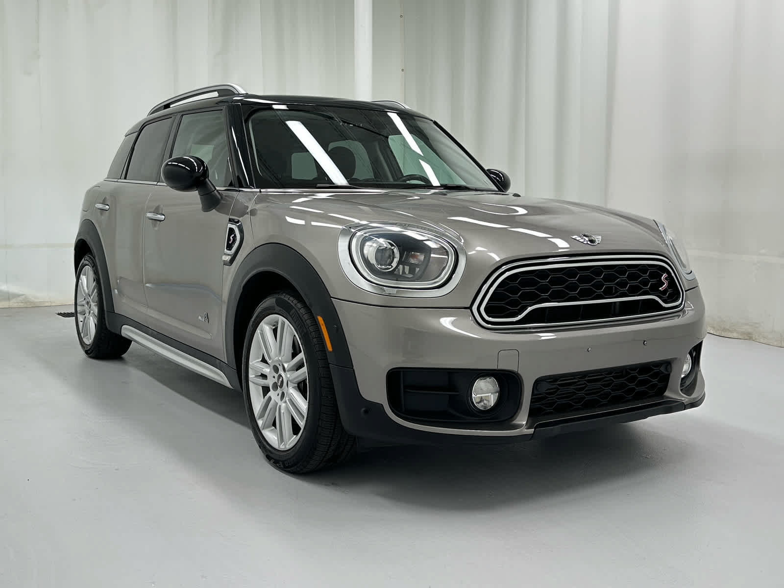 Used 2018 MINI Cooper Countryman S AWD/4WD image 2