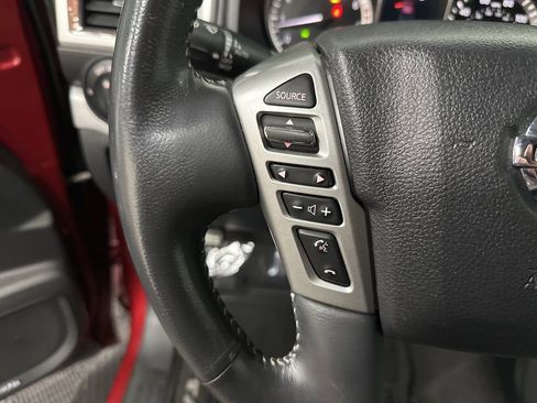 Used 2017 Nissan Titan PRO-4X w/ Pro-4x Convenience Package image 18