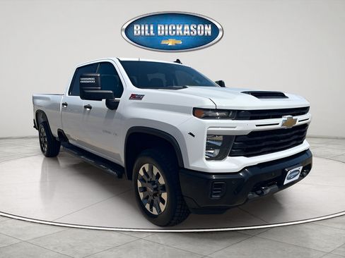 Used 2025 Chevrolet Silverado 2500 Custom w/ Custom Value Package AWD/4WD image 1