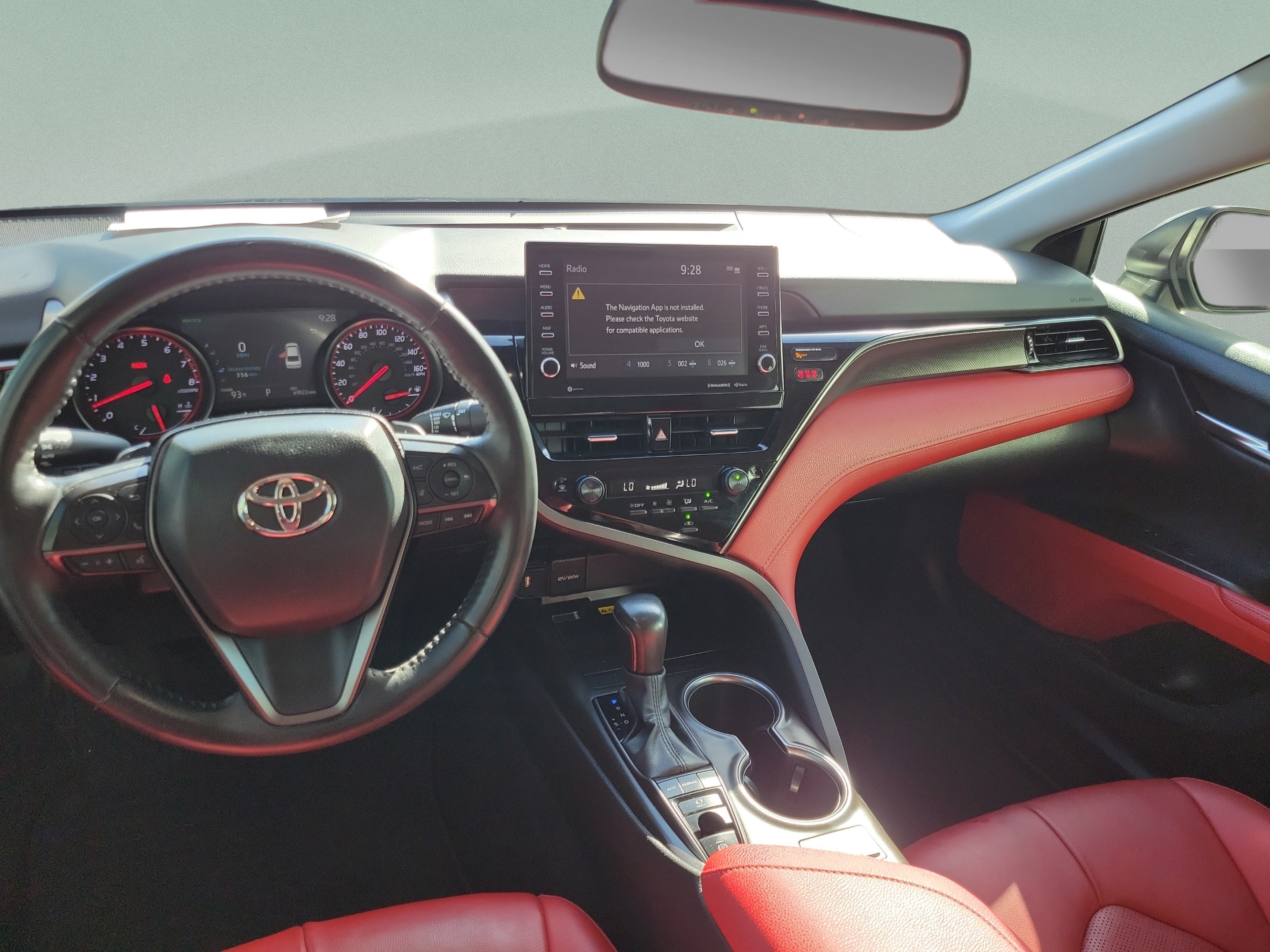 Used 2022 Toyota Camry XSE FWD image 17
