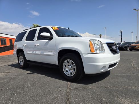 Used 2007 GMC Yukon SLE RWD image 4