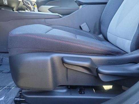 New 2026 Chevrolet Trax RS w/ Sunroof Package image 20