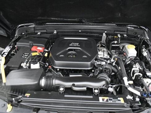 Used 2021 Jeep Wrangler Unlimited Rubicon image 19