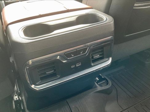 Used 2024 GMC Sierra 2500 Denali Ultimate image 34