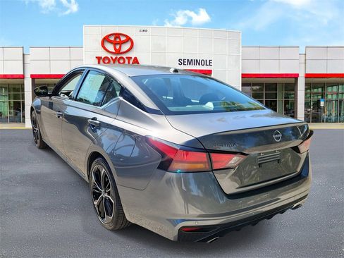 Used 2025 Nissan Altima 2.5 SR image 4
