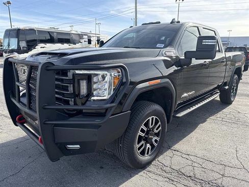 Used 2022 GMC Sierra 2500 AT4 w/ AT4 Premium Plus Package image 3