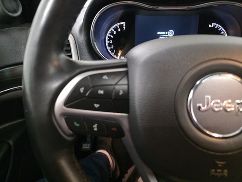 Used 2022 Jeep Grand Cherokee Limited AWD/4WD image 12