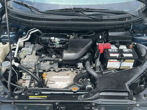 Used 2013 Nissan Rogue SV image 3