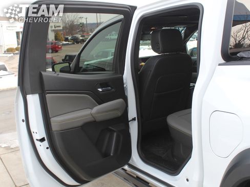 Certified 2024 Chevrolet Colorado ZR2 w/ ZR2 Convenience Package III image 19