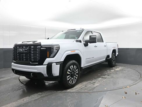 New 2026 GMC Sierra 2500 Denali Ultimate image 4