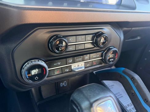 Certified 2023 Ford Bronco Outer Banks w/ Sasquatch Package AWD/4WD image 31