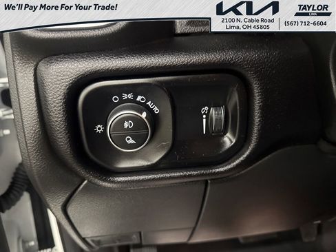 Used 2024 RAM 3500 Big Horn image 23