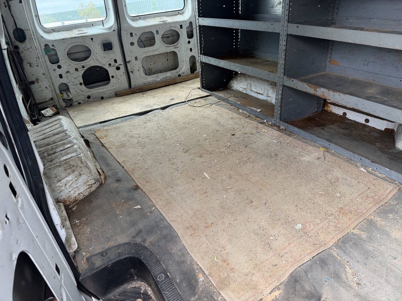 Used 1999 Ford E-350 and Econoline 350 Super Duty RWD image 23