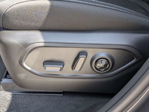 New 2026 Jeep Grand Cherokee Laredo X RWD image 21