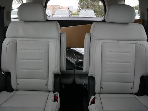 New 2026 Hyundai Santa Fe Calligraphy image 7