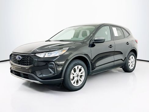 Used 2025 Ford Escape Active image 3