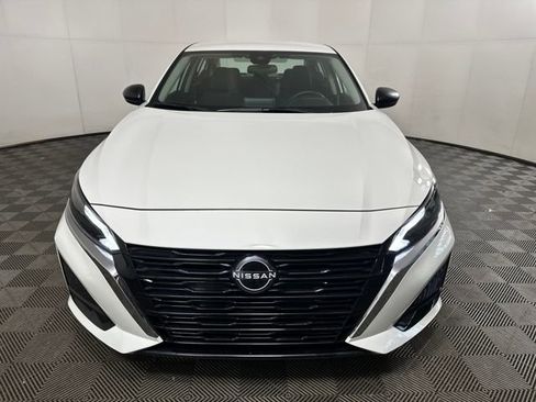 Certified 2025 Nissan Altima 2.5 S image 8