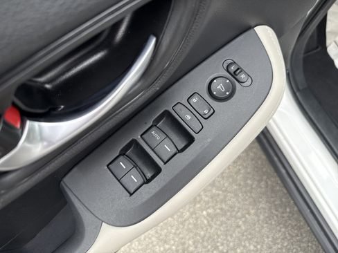 Used 2026 Honda HR-V LX image 14