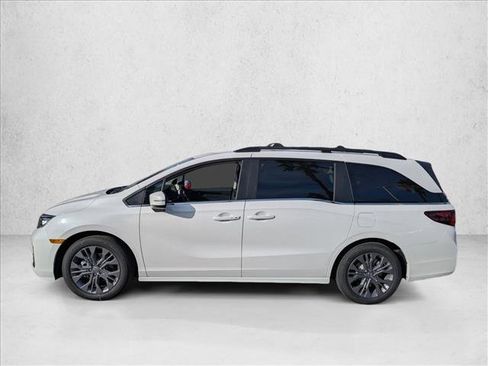 New 2026 Honda Odyssey Touring image 5