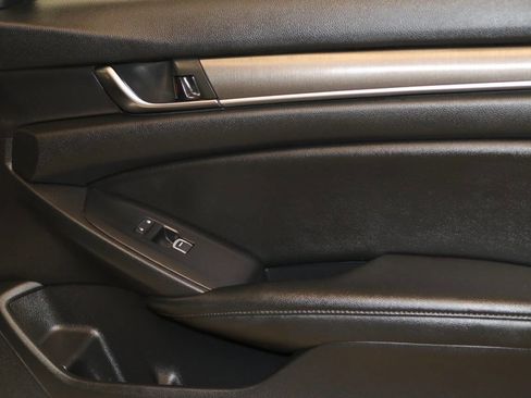 Used 2019 Honda Accord LX image 65