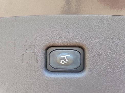 Used 2022 Lincoln Nautilus Reserve w/ Equipment Group 201A image 13