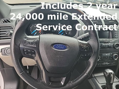 Used 2019 Ford Explorer XLT image 22