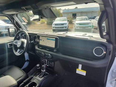 New 2026 Jeep Wrangler Sahara image 34