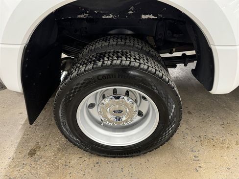 Used 2019 Ford F450 XL w/ Power Equipment Group image 18