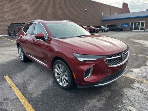 Used 2023 Buick Envision Avenir image 2