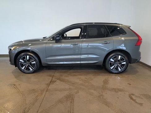 Used 2026 Volvo XC60 B5 Plus w/ Climate Package image 3