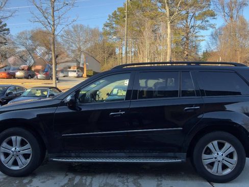 Used 2009 Mercedes-Benz GL 450 GL 450 4MATIC AWD 4dr SUV image 4