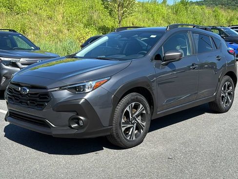 Used 2024 Subaru Crosstrek 2.0i Premium AWD/4WD image 3