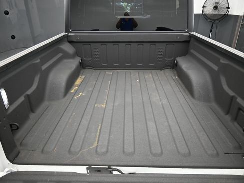 Used 2024 Jeep Gladiator Sport image 42