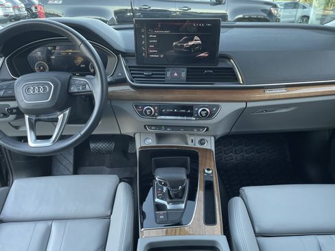 Certified 2024 Audi Q5 e Premium w/ Convenience Package AWD/4WD image 8