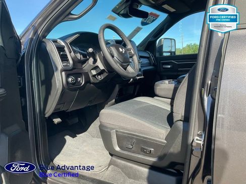 Used 2025 RAM 2500 Big Horn AWD/4WD image 16