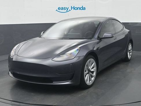 Used 2023 Tesla Model 3 Standard Range RWD image 3