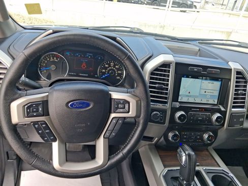 Used 2016 Ford F150 Lariat w/ Equipment Group 502A Luxury AWD/4WD image 18