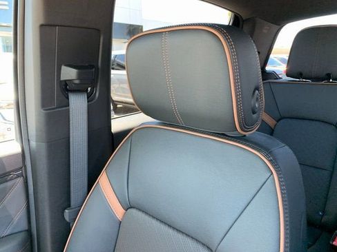 New 2026 GMC Canyon AT4 w/ AT4 Premium Package AWD/4WD image 23