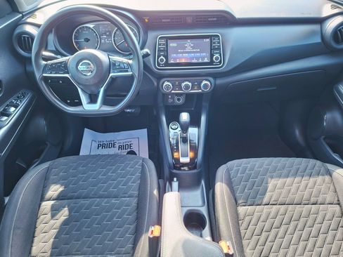 Used 2021 Nissan Kicks S FWD image 7