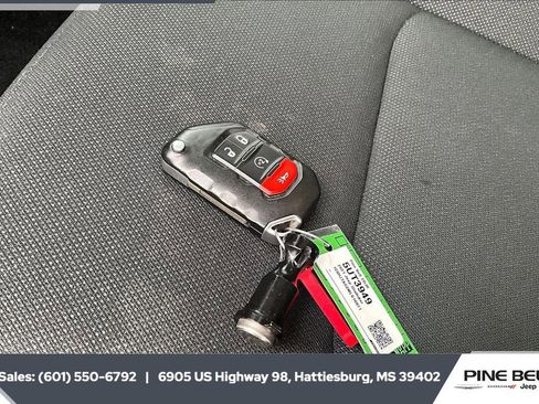 Used 2021 Jeep Gladiator Willys image 9