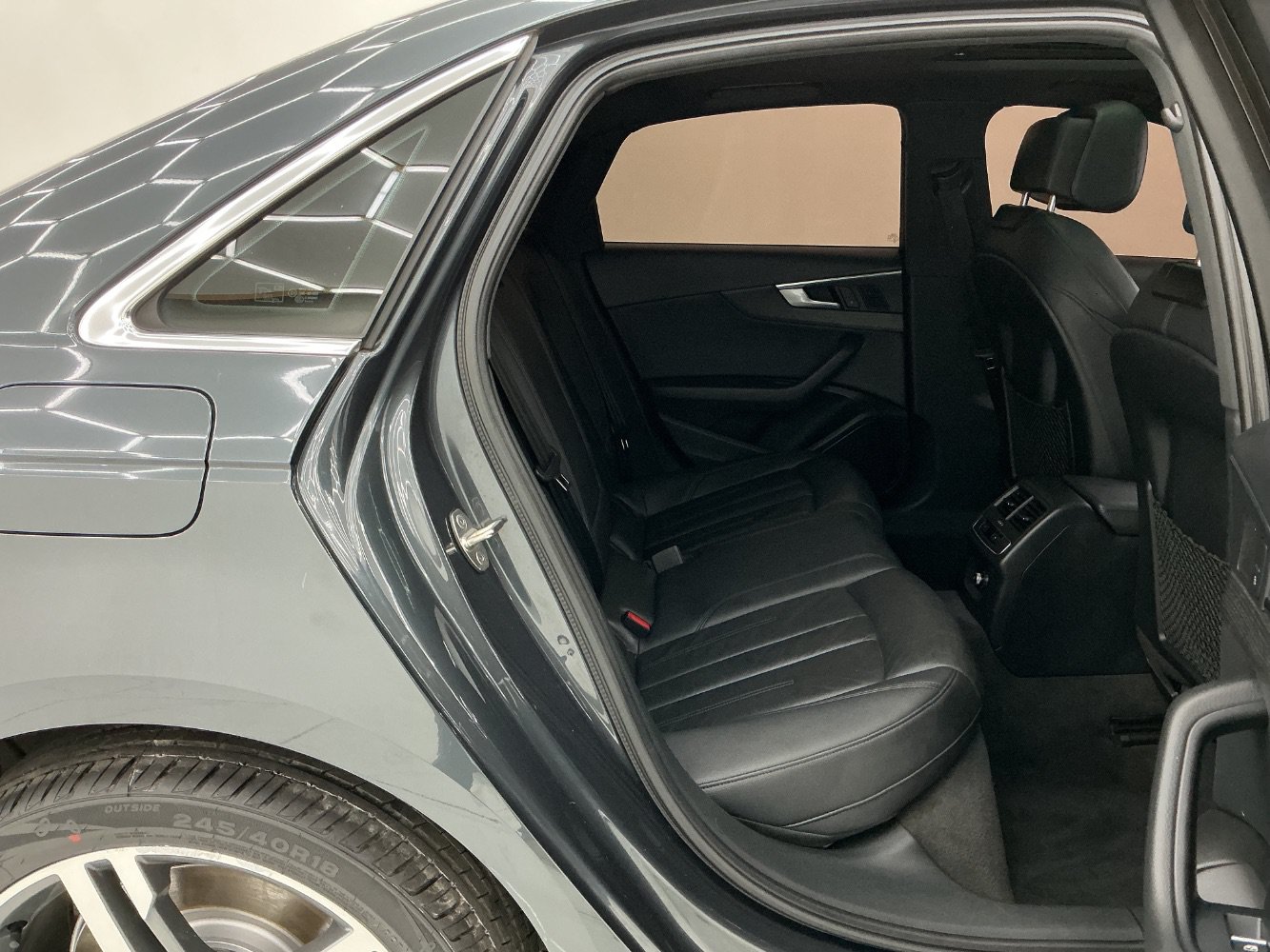 Used 2018 Audi A4 2.0T Premium Plus w/ Premium Plus Package AWD/4WD image 21