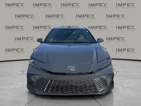 Used 2026 Toyota Camry SE image 8