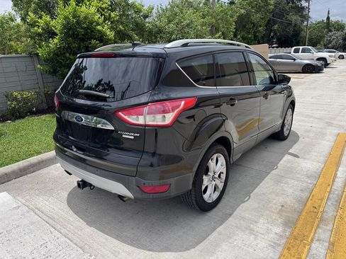 Used 2015 Ford Escape Titanium AWD/4WD image 5